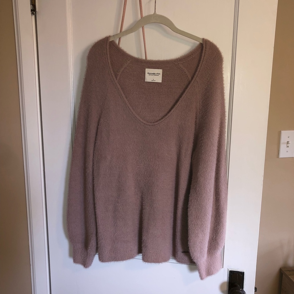 a&f dusty rose fuzzy sweater